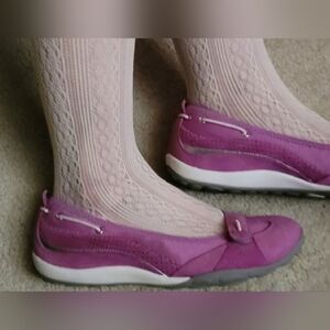 Privo by Clarks Suede Ballet Sneaker Sz 8.5 Rose